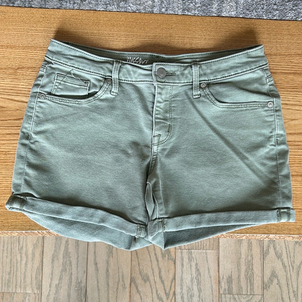 Mossimo Mid Rise Green Shorts